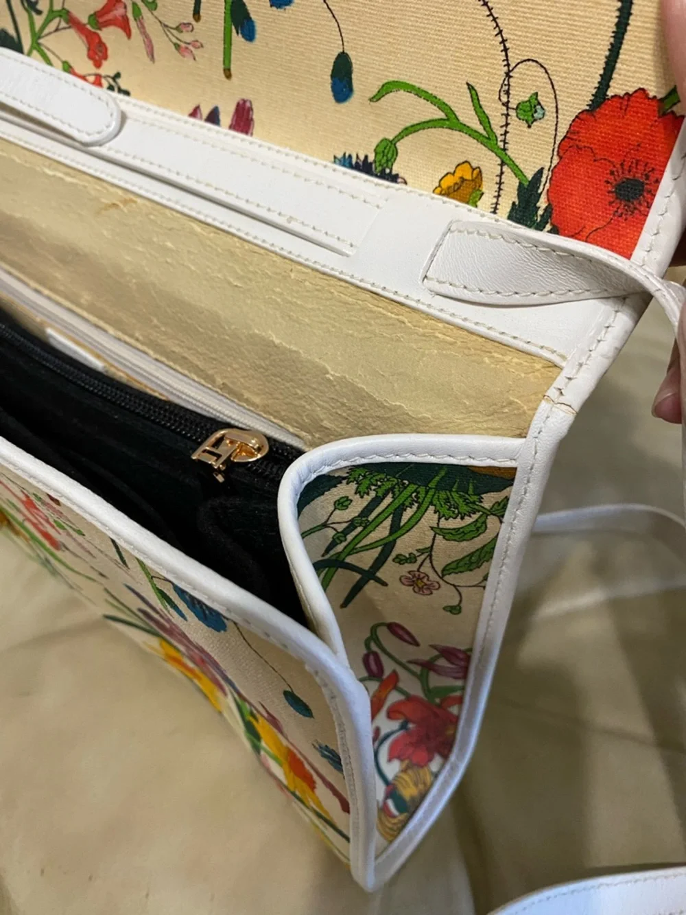 SALE Gucci Large Vintage Flora Shoulder Bag COA Floral Canvas Leather Clutch - Picture 14 of 15